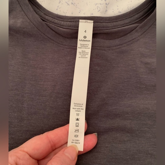 lululemon athletica Lifted Balance Asymmetrical Long Sleeve Top size 4 - Picture 6 of 8
